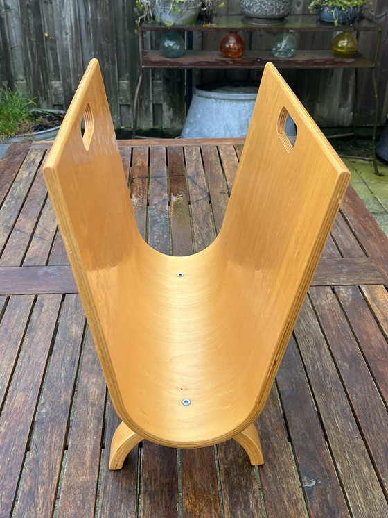 Image 1 of Porte-revues vintage en bois de bouleau - style Alvar Aalto