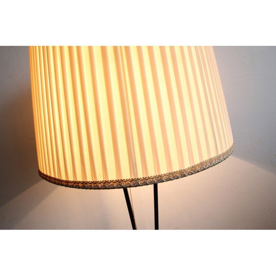 Image 1 of Lampadaire vintage en laiton plissé, 1950