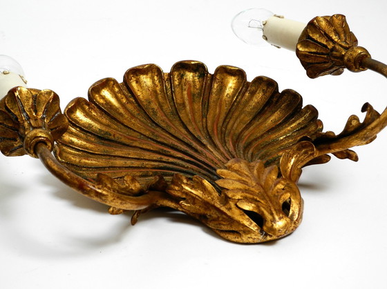 Image 1 of Paire d'extravagantes grandes appliques italiennes à 2 bras du Mid Century "Shell" de Palladio