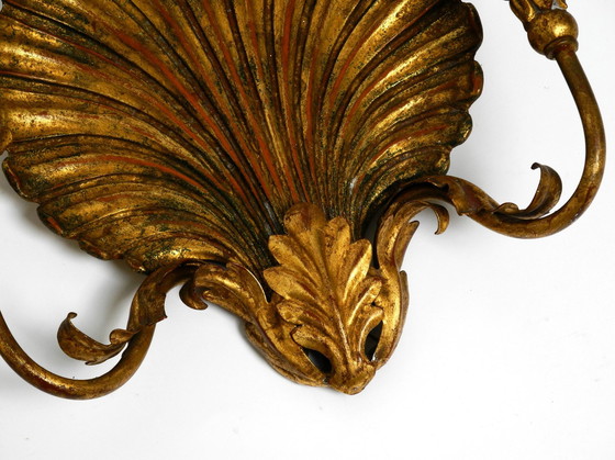 Image 1 of Paire d'extravagantes grandes appliques italiennes à 2 bras du Mid Century "Shell" de Palladio