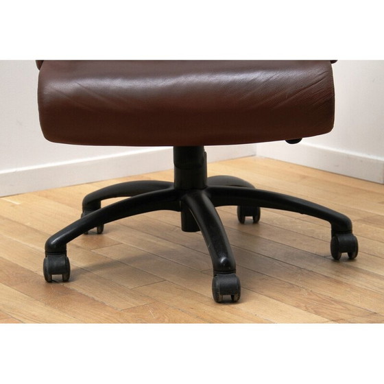 Image 1 of Ensemble de 4 chaises de bureau vintage de Poltrona Frau en métal teinté noir et cuir marron