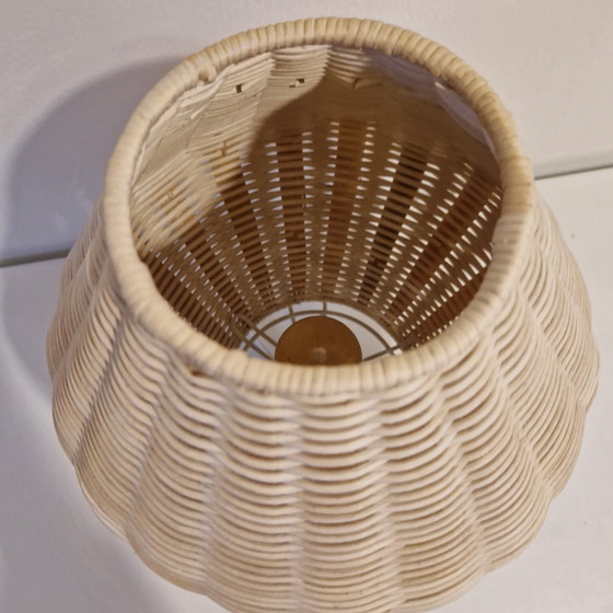 Image 1 of Lampe de table vintage IKEA en rotin Lampe Boho