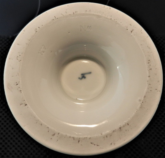 Image 1 of Ancien vase en porcelaine Fürstenberg Amphore Carafe