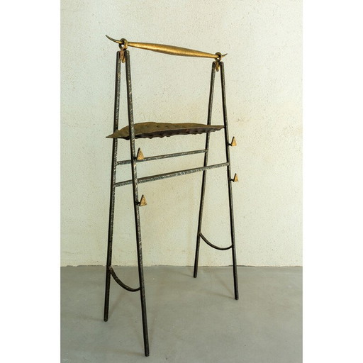 Chevet et plateaux de rangement vintage en fer soudé par Jean Jacques Argueyrolles