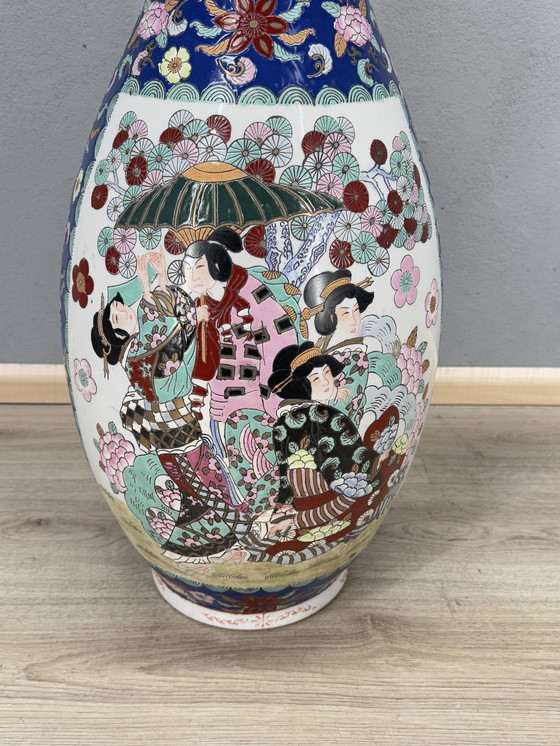 Image 1 of Impressionnant grand vase japonais