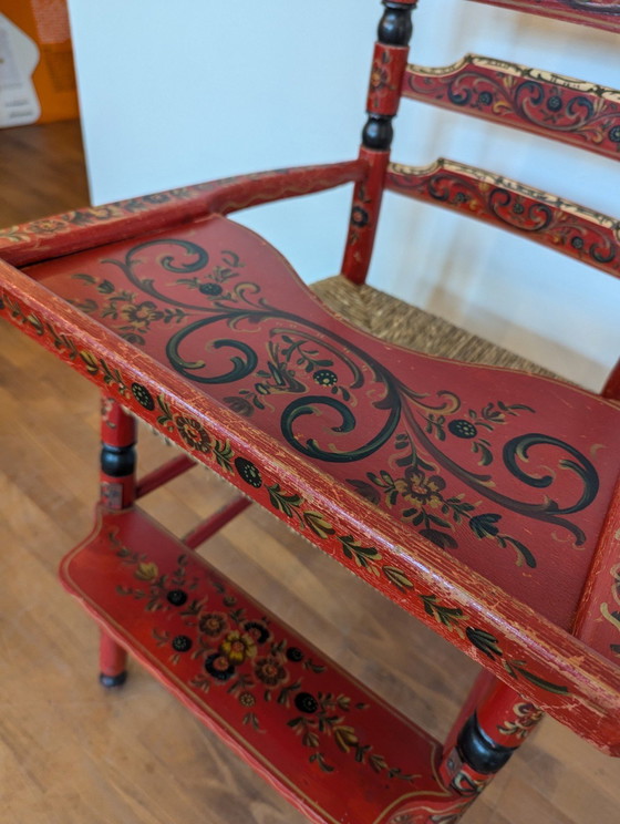 Image 1 of Chaise haute hindoue