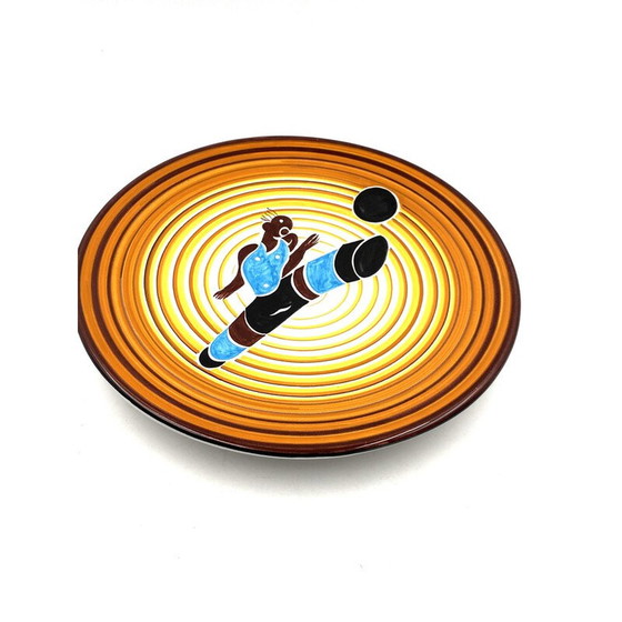 Image 1 of Assiette vintage futuriste "Joueur de football" par Dante Baldelli pour Fictilia, Italie 1971