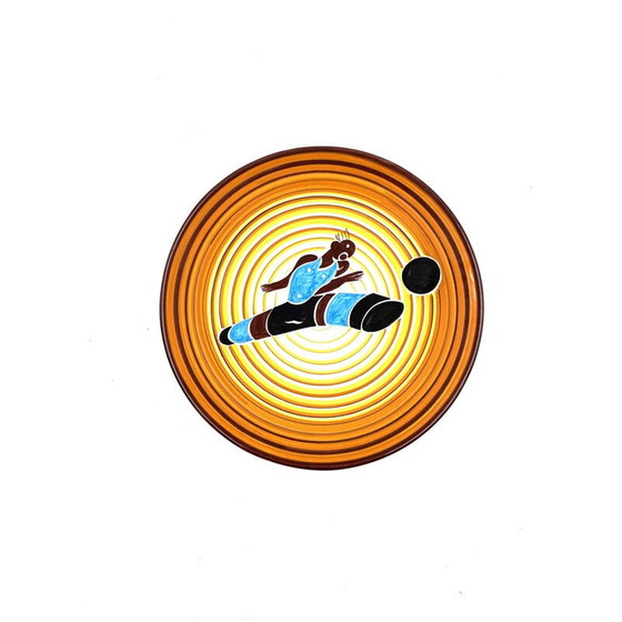 Image 1 of Assiette vintage futuriste "Joueur de football" par Dante Baldelli pour Fictilia, Italie 1971