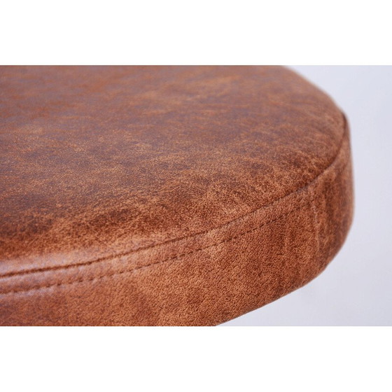Image 1 of Paire de tabourets Bauhaus vintage en acier chromé et cuir brun, Tchécoslovaquie 1939