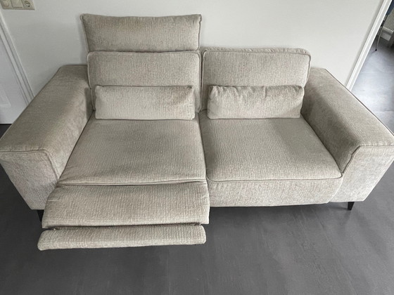 Image 1 of Canapé 2,5 places Domanto avec fauteuil inclinable électrique