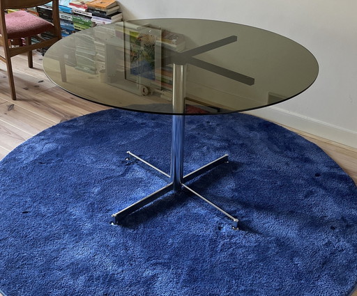 Table de salle à manger en verre verre fumé