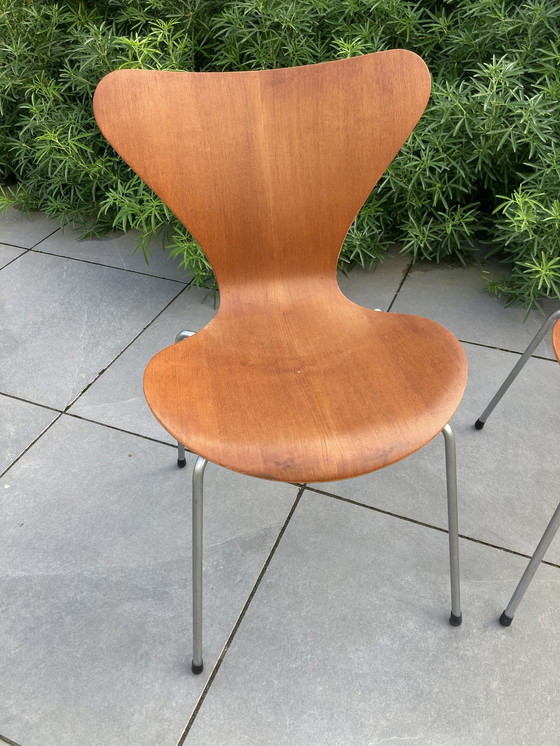 Image 1 of 2x Arne Jacobsen Fritz Hansen Butterfly Chair