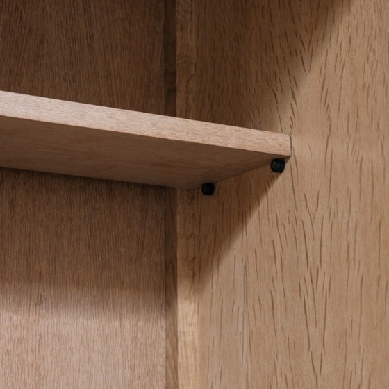 Image 1 of Armoire vintage en bois de chêne par Guillerme et Chambron, France 1960s