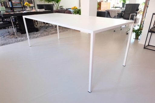 Arco Slim Table à manger