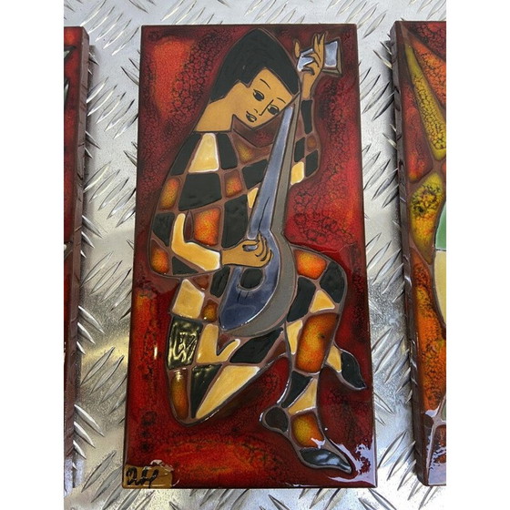 Image 1 of Ensemble de 3 peintures émaillées de femmes, France 1960