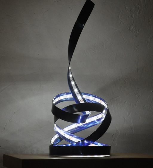 Lampe À Poser En Métal Bleu Fait Main