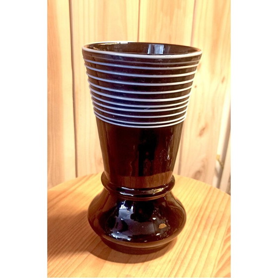 Image 1 of Vase vintage en verre grenat, 1960