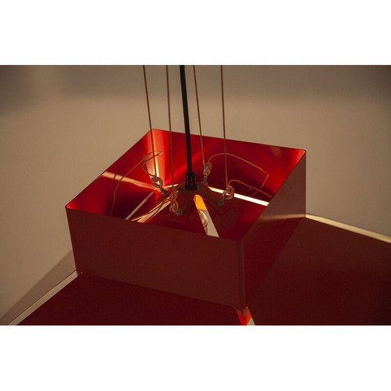 Image 1 of Abat-jour vintage en métal émaillé rouge suspendu à un plafonnier rouge par artimeta