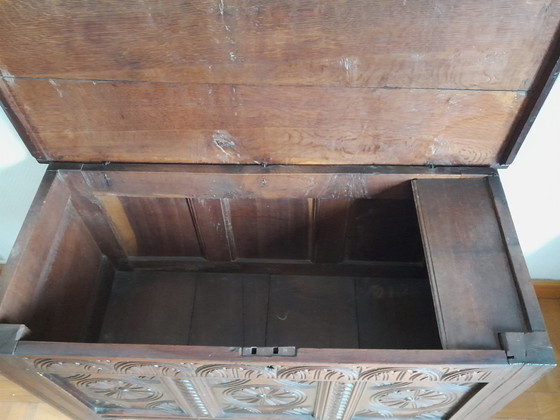 Image 1 of Coffre De Château En Chêne 19Ème Siècle