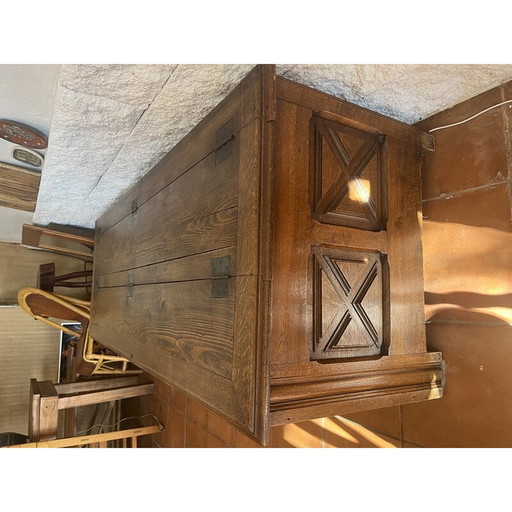 Long coffre vintage en bois ancien