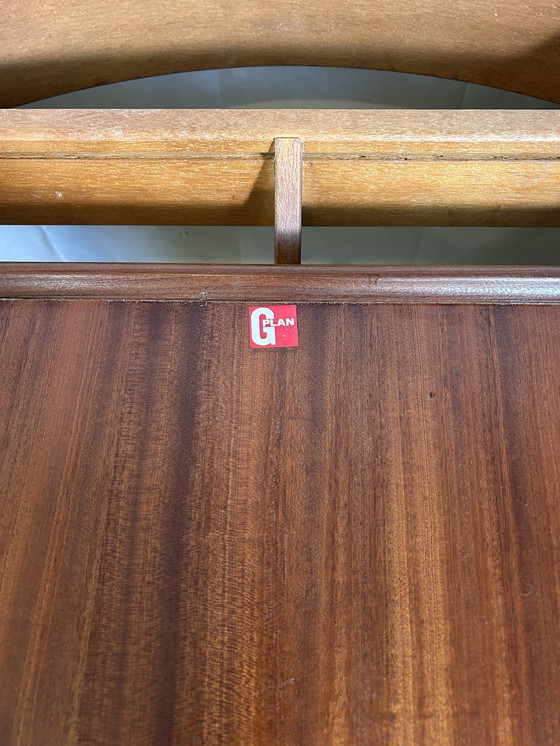 Image 1 of Mid Century Retro Vintage Teak Round Extending Dining Table By Gplan 1960