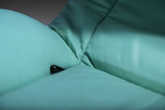 Image 1 of Superbe véranda d'une couleur très rare, réalisée par Vico Magistretti pour Cassina Italie.