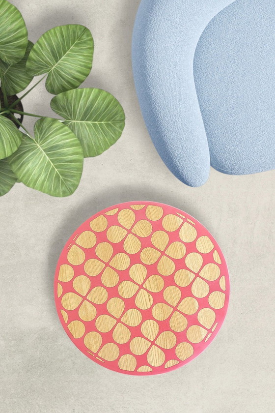 Image 1 of Table d'appoint unique ronde Rose