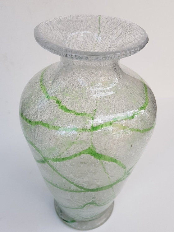 Image 1 of Vase vintage en verre mousse