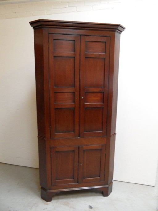 Armoire d'angle ancienne en acajou