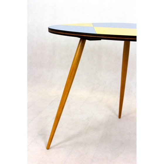 Image 1 of Table basse vintage en formica par Drevopodnik Brno, Tchécoslovaquie 1960
