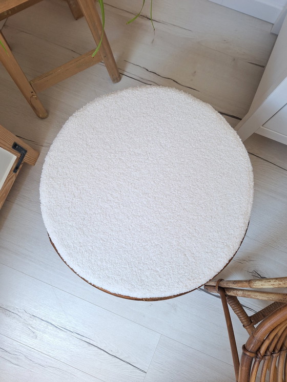 Image 1 of Pouf En Rotin Et Tissu Bouclette