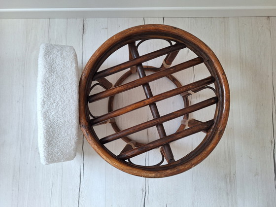 Image 1 of Pouf En Rotin Et Tissu Bouclette