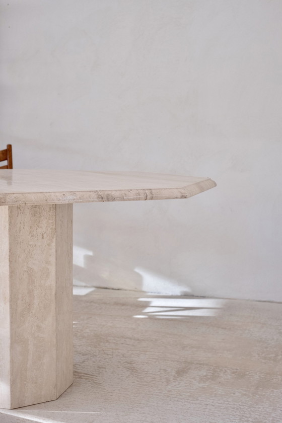 Image 1 of Table Octogonale En Travertin