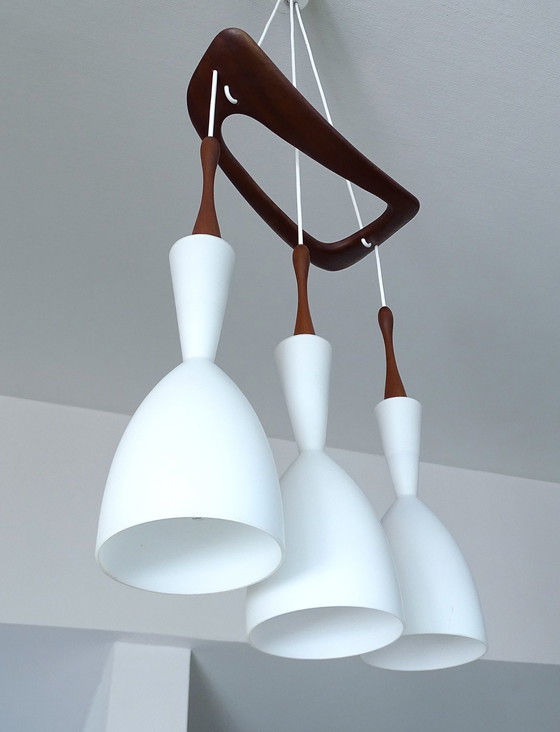 Image 1 of Lampe pendante danoise architectonique vintage