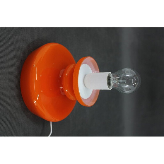 Image 1 of Lampe de table vintage en verre opalin par Stepan Tabery, Tchécoslovaquie 1970