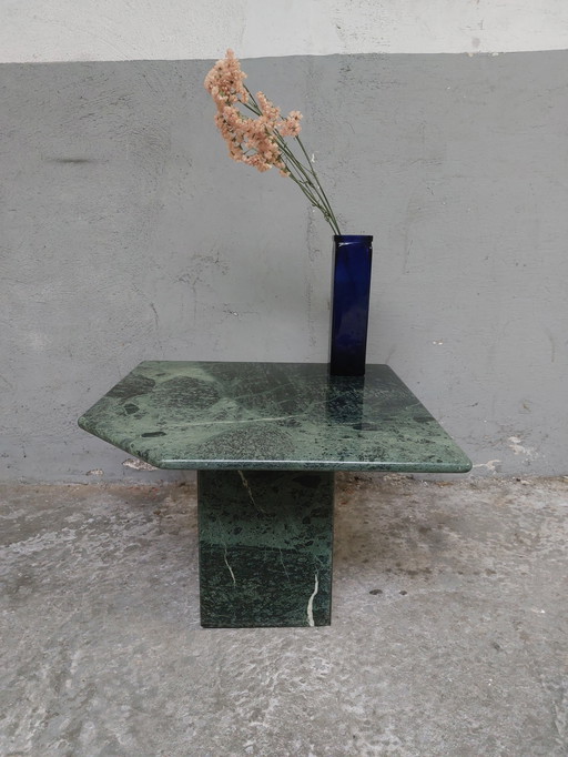 Table basse en marbre vert