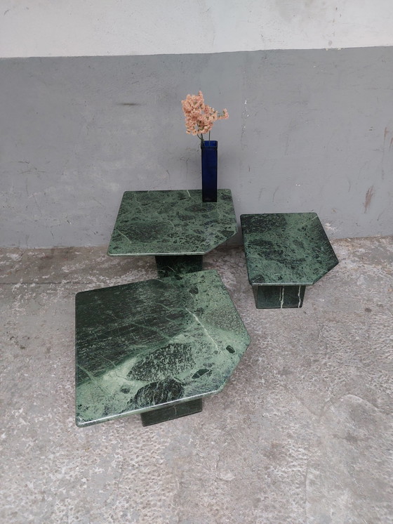 Image 1 of 3 X Tables basses en marbre vert