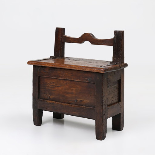 Tabouret français ancien en bois avec rangement