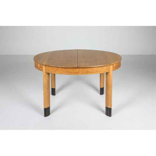 Table de salle à manger ovale en chêne hollandais des années 1920