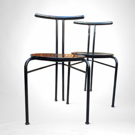 Image 1 of 2x chaises de salle à manger au design postmoderne, Italie, années 1980