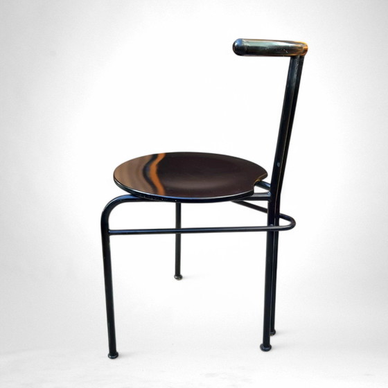 Image 1 of 2x chaises de salle à manger au design postmoderne, Italie, années 1980