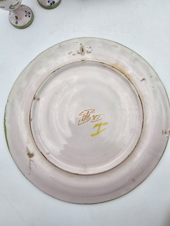 Image 1 of Ensemble Moustiers - Assiette, Pot Et 15 Coquetiers