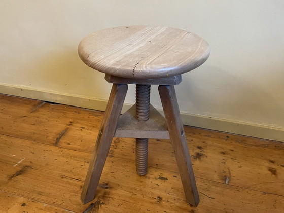 Image 1 of Tabouret pivotant en hêtre français