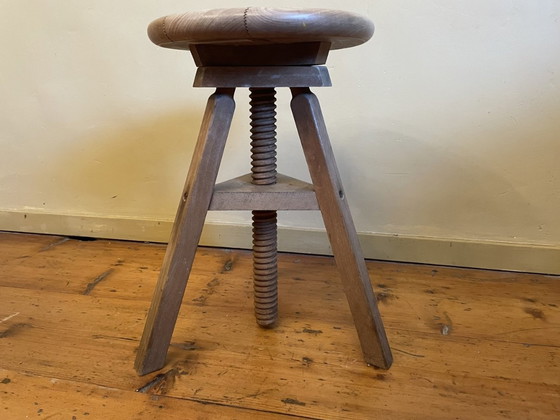 Image 1 of Tabouret pivotant en hêtre français