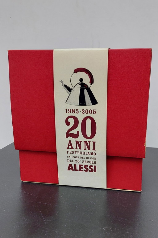 Bouilloire sifflante 20 ans Alessi