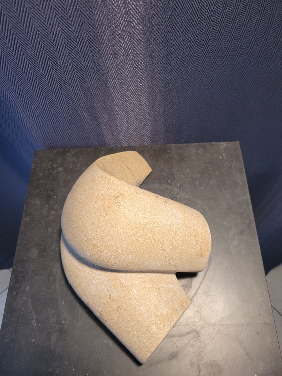 Image 1 of Sculpture en pierre calcaire française