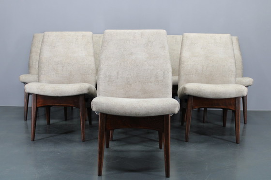 Image 1 of 1970S Ensemble de huit chaises de salle à manger restaurées, Tchécoslovaquie