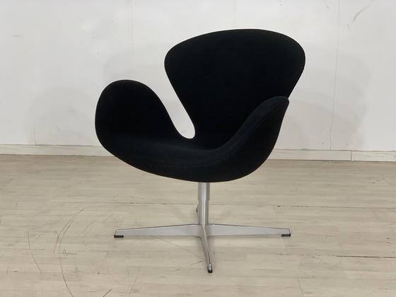 Image 1 of Arne jakobsen chaises fauteuil pivotant fauteuil de salon