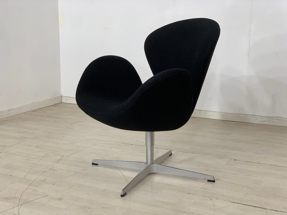 Image 1 of Arne jakobsen chaises fauteuil pivotant fauteuil de salon