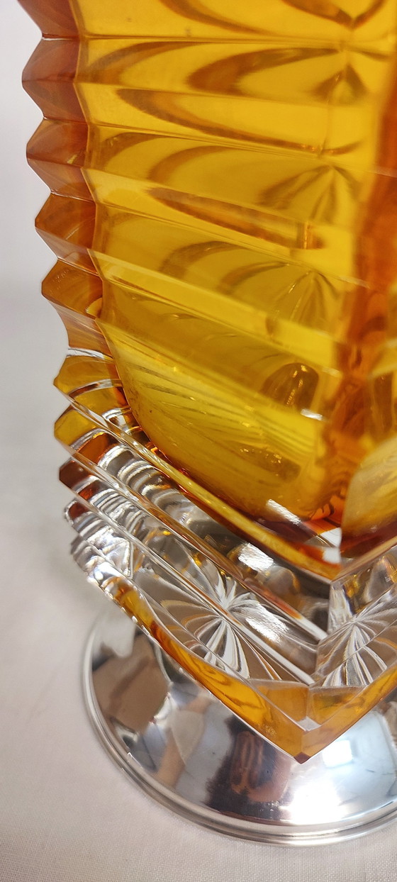 Image 1 of Vase Vintage en cristal avec base en argent